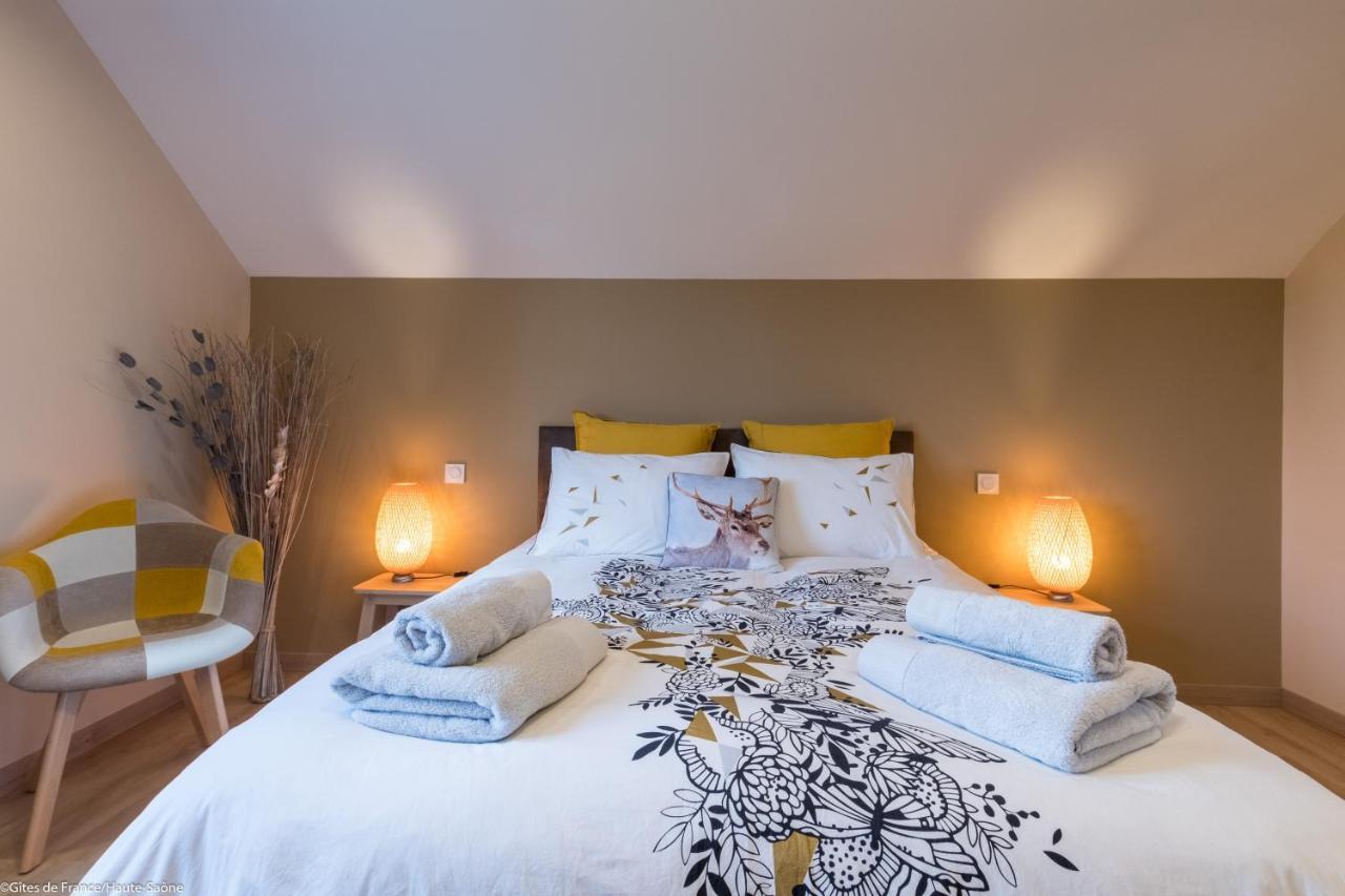 Au Domaine Du Cerf Bed & Breakfast Vyans-le-Val Room photo